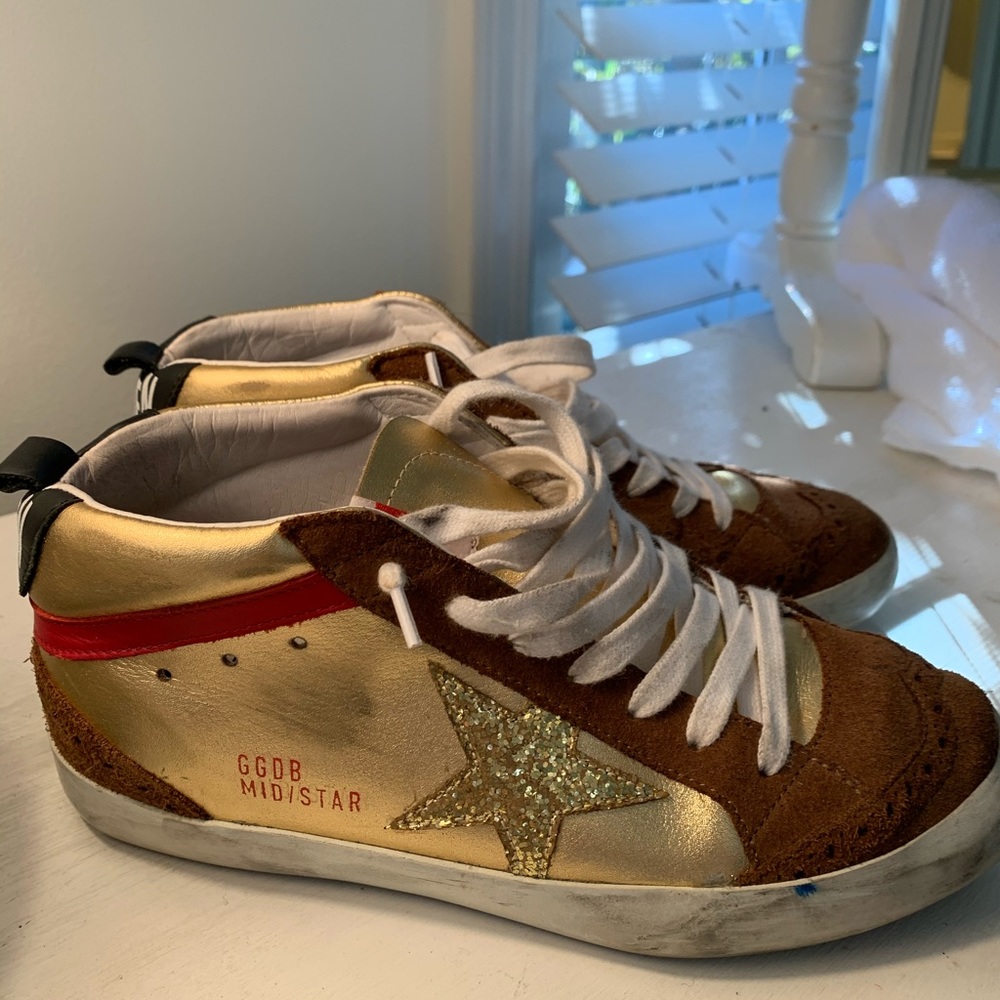 Golden goose